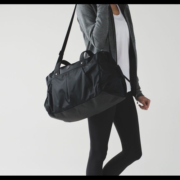 lululemon all day duffel